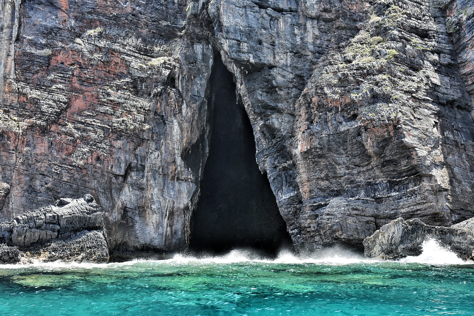 Cueva Cabo Samaná - Jonathan Delance.jpeg